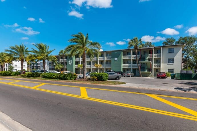 flamingo gardens exterior 2